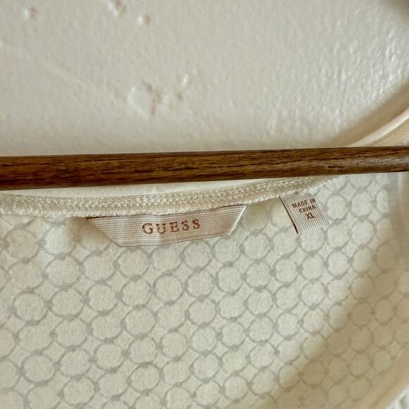 NWT New Guess Size XL T-Shirt - Cream Ivory Sheer Skulls Design Halloween - Picture 5 of 9